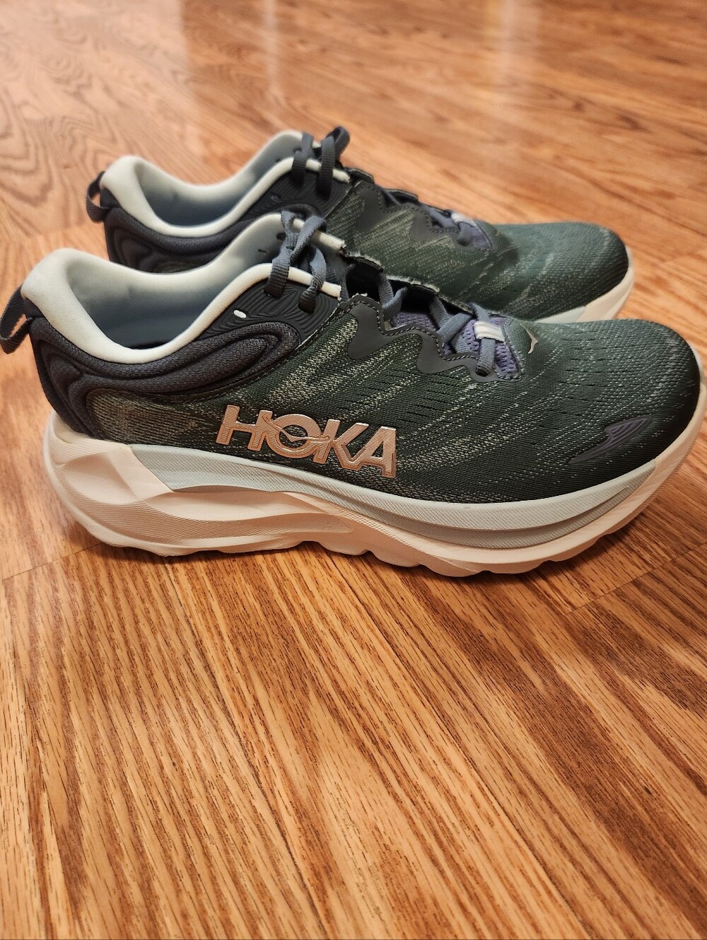 HOKA WIDE Gaviota 6 Running/Walking Shoes